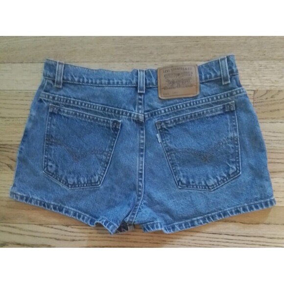 Vintage Levis 912 Women’s Size 11 Junior Slim Fit Denim Jean Shorts Made in USA - Picture 2 of 6